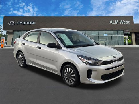 Used 2018 Kia Rio LX image 3