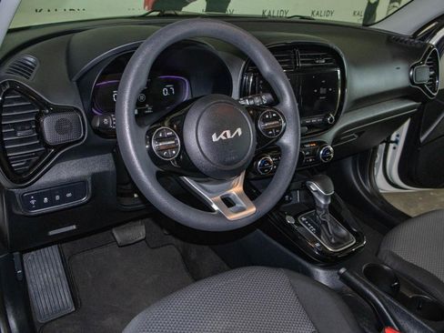 Used 2024 Kia Soul S image 6