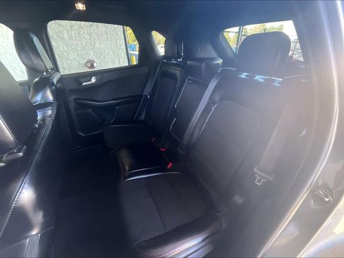 Used 2024 Ford Escape ST-Line image 19