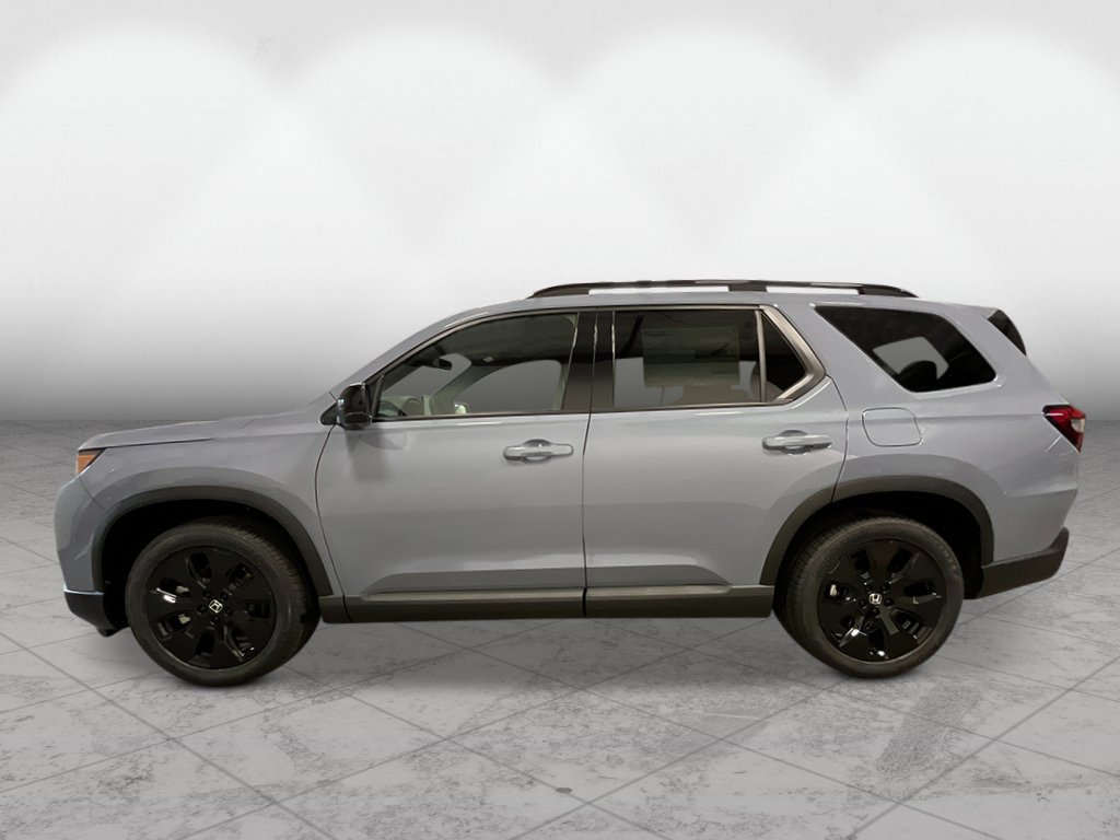 New 2026 Honda Pilot Black Edition image 2
