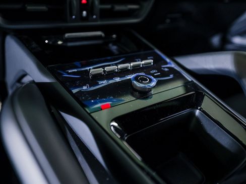 New 2026 Porsche Cayenne Turbo GT image 19