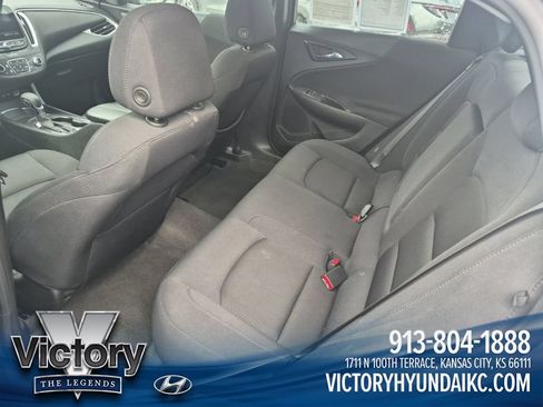 Used 2024 Chevrolet Malibu LT FWD image 18