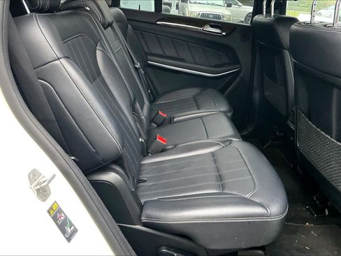 Used 2014 Mercedes-Benz GL 450 4MATIC image 28