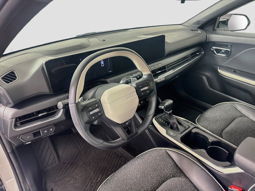 Used 2025 Kia K4 GT-Line FWD image 9