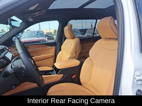 Certified 2025 Jeep Grand Cherokee L Summit AWD/4WD image 30