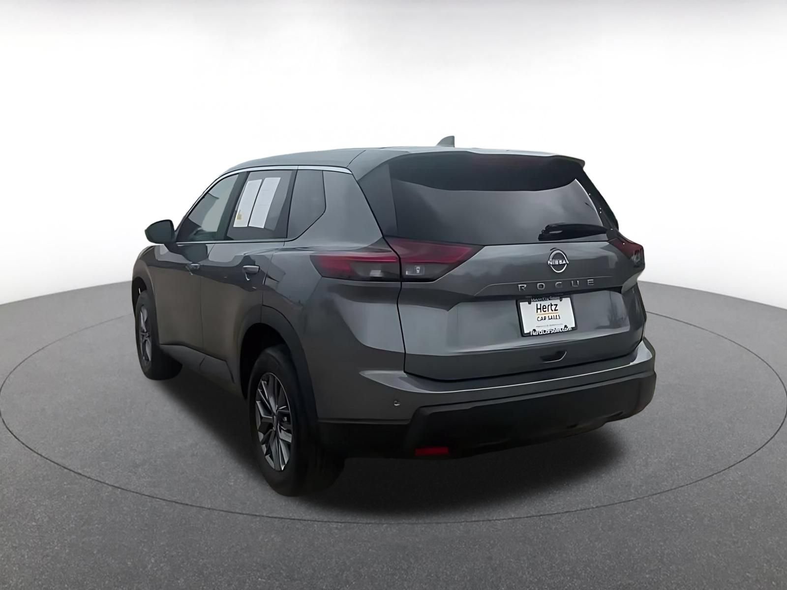 Used 2026 Nissan Rogue SV AWD/4WD image 10