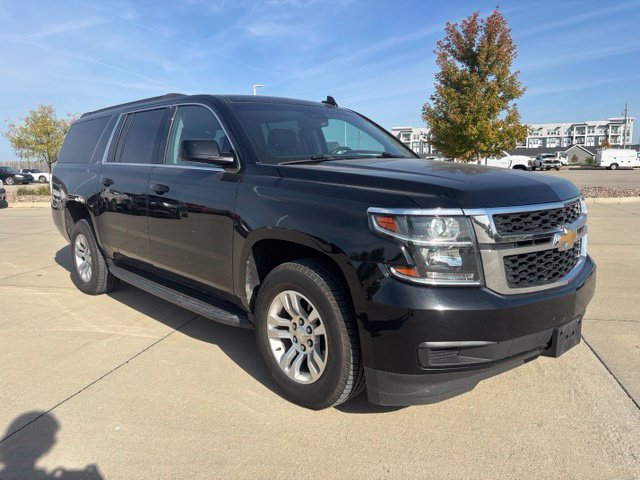 Used 2020 Chevrolet Suburban LT AWD/4WD image 4