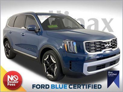 Used 2024 Kia Telluride S w/ S Sunroof Package