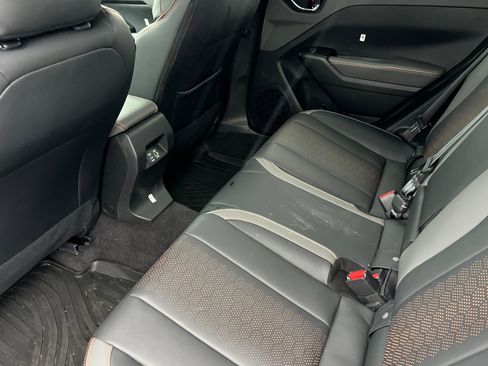 Used 2025 Subaru Crosstrek 2.5i Limited w/ Crosstrek Mirror Package image 12