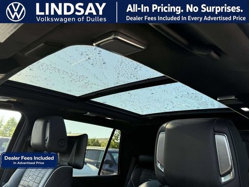 Used 2021 Cadillac Escalade Premium Luxury Platinum w/ Heavy-Duty Trailer Package AWD/4WD image 17