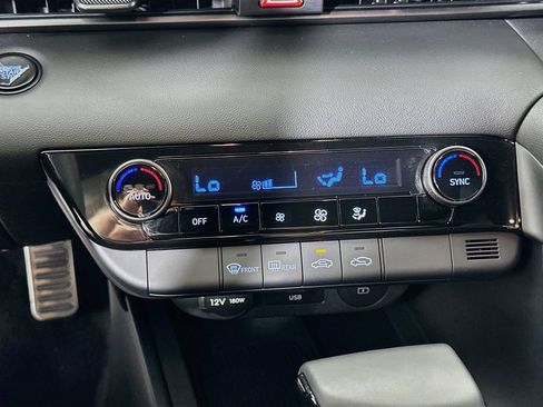 Certified 2026 Hyundai Elantra Sport FWD image 15