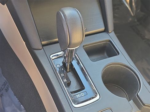 Used 2019 Subaru Outback 2.5i Limited w/ Popular Package #2 image 26