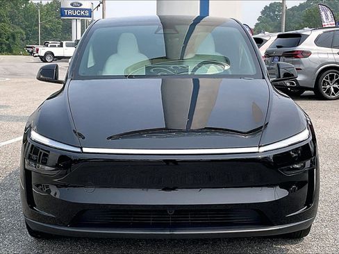 Used 2026 Tesla Model Y AWD image 2