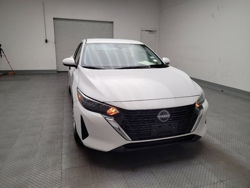 Used 2024 Nissan Sentra S image 14