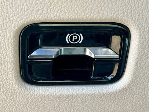 Certified 2022 Mercedes-Benz C 300 C 300 image 31