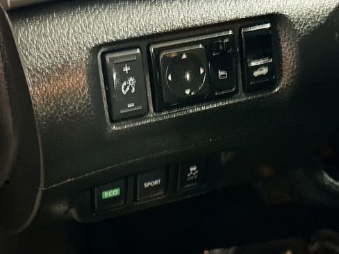 Used 2018 Nissan Sentra SV image 11