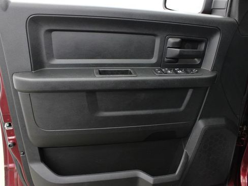 Used 2017 RAM 1500 Express w/ Express Value Package RWD image 14