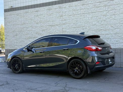 Used 2017 Chevrolet Cruze Premier w/ Enhanced Convenience Package FWD image 15