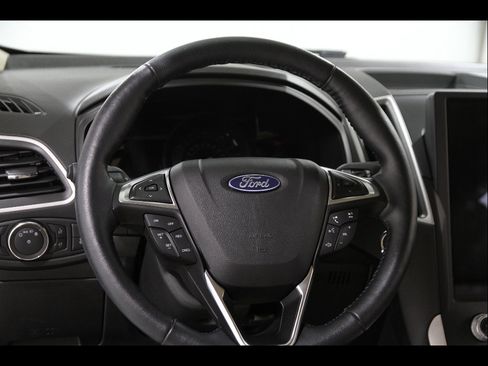 Used 2022 Ford Edge SEL w/ Convenience Package AWD/4WD image 8