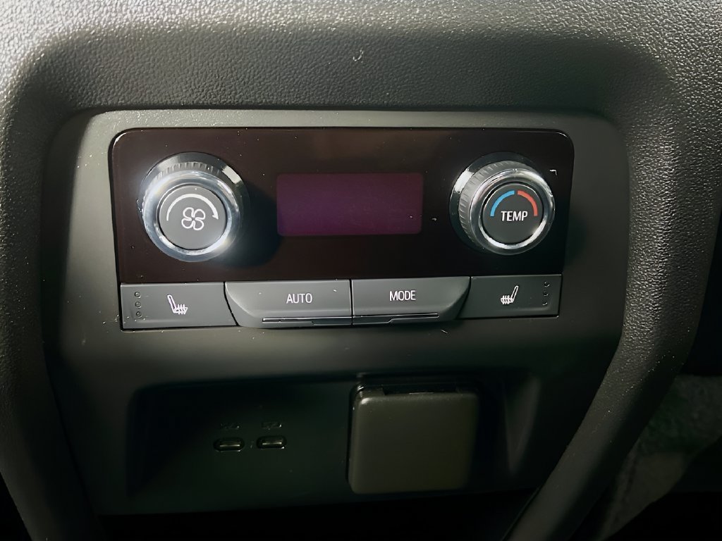Used 2025 Chevrolet Traverse RS w/ LPO, Floor Liner Package AWD/4WD image 26