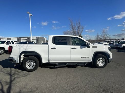 Used 2024 GMC Sierra 1500 Pro w/ Pro Value Package image 9