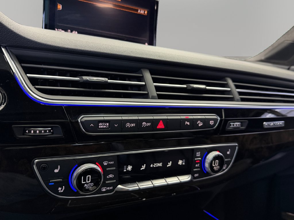 Used 2018 Audi Q7 3.0T Prestige AWD/4WD image 21