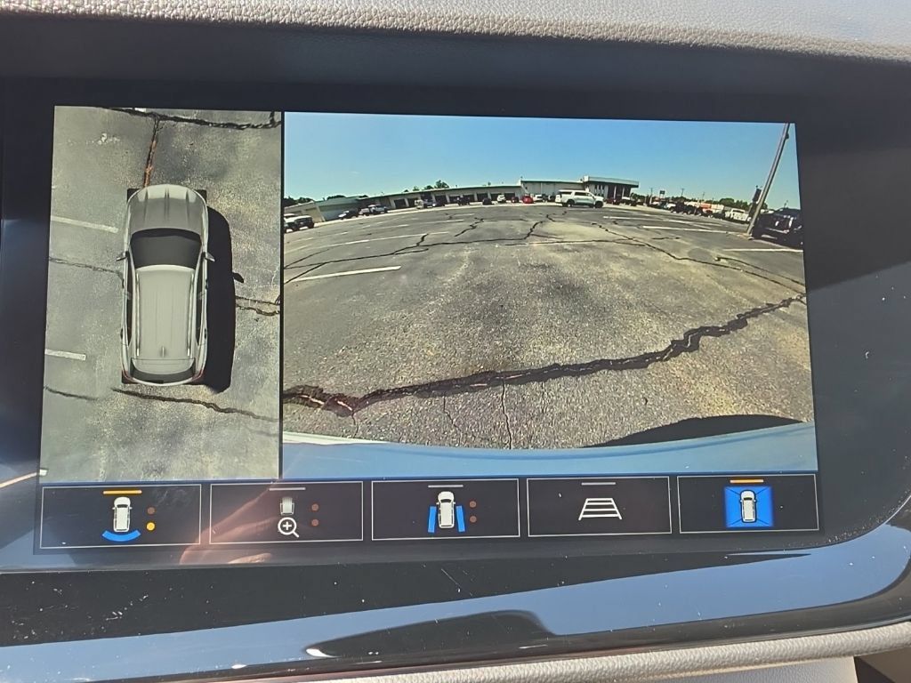 Certified 2022 Buick Envision Avenir w/ Technology Package II AWD/4WD image 27