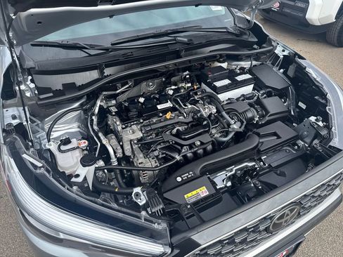 Used 2024 Toyota Corolla Cross XLE w/ Convenience Package image 44