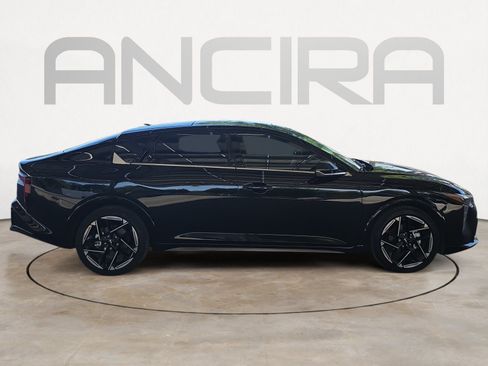 Certified 2025 Kia K4 GT-Line w/ GT-Line Sunroof Package FWD image 9