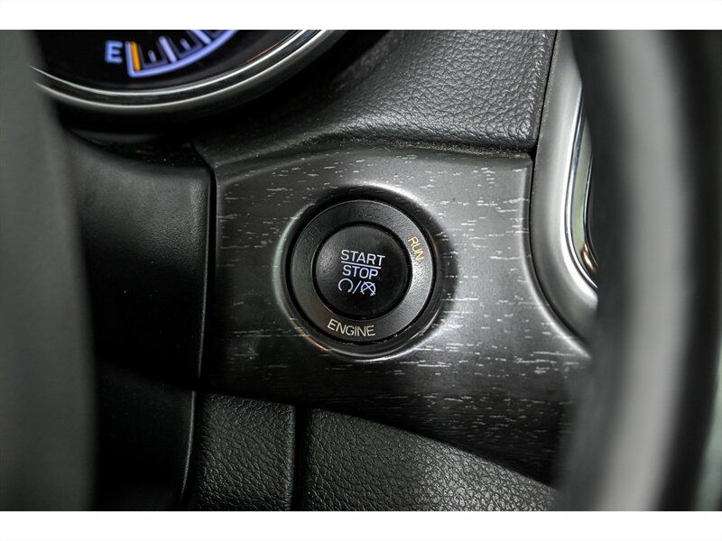 Used 2015 Jeep Grand Cherokee Altitude AWD/4WD image 23