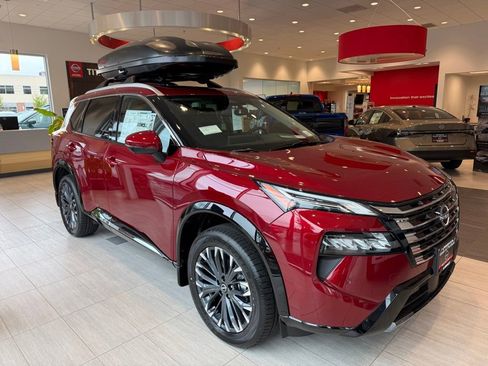 New 2026 Nissan Rogue Platinum image 5