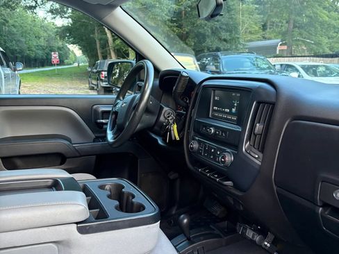 Used 2019 Chevrolet Silverado 1500 Custom w/ Custom Convenience Package AWD/4WD image 29