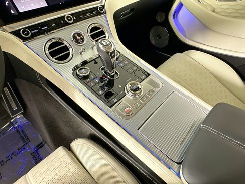 Used 2025 Bentley Continental GT Speed AWD/4WD image 16