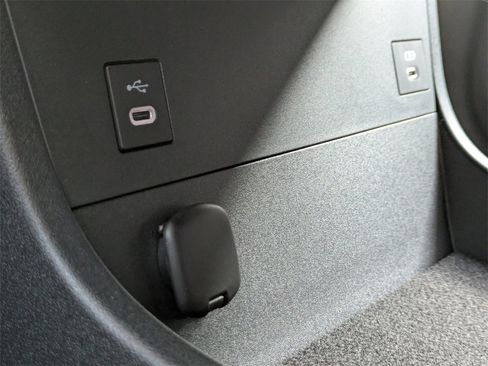 New 2026 Subaru Solterra Limited image 24