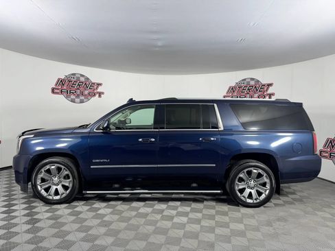 Used 2017 GMC Yukon XL Denali w/ Open Road Package AWD/4WD image 4