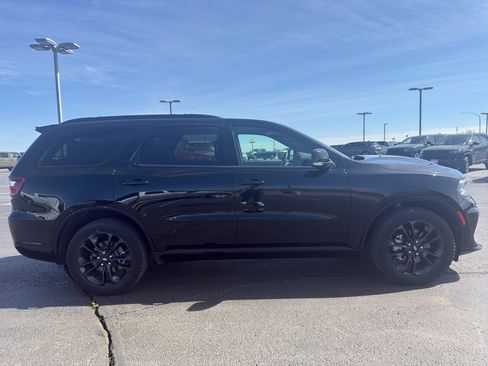 Used 2025 Dodge Durango GT image 4
