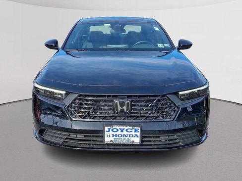 Used 2024 Honda Accord Sport image 3