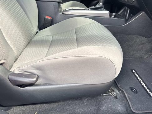 Used 2022 Toyota Tacoma SR5 image 12