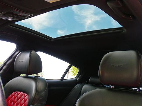 Used 2018 Kia Stinger GT2 AWD/4WD image 26