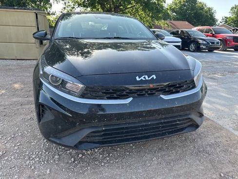 Used 2024 Kia Forte LXS w/ LXS Technology Package FWD image 15