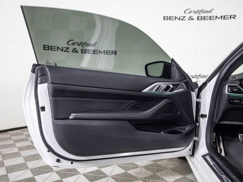 Used 2022 BMW 430i Coupe w/ M Sport Package RWD image 17