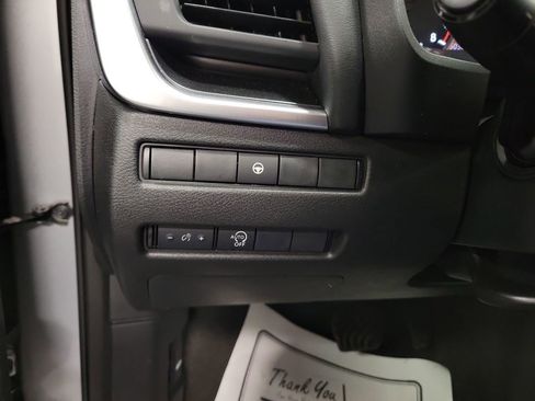 Used 2023 Nissan Rogue SV image 20