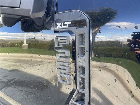Used 2024 Ford F250 XLT w/ Black Appearance Package image 33