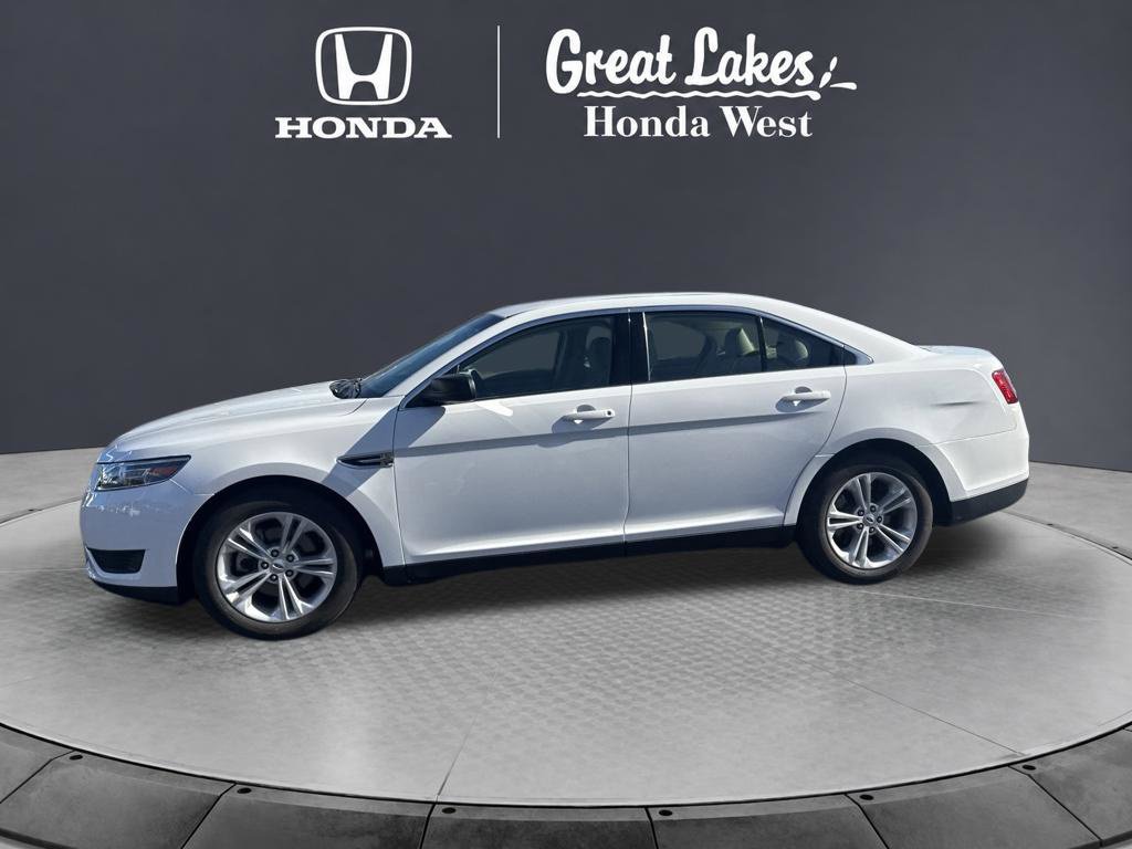 Used 2018 Ford Taurus SE FWD image 14