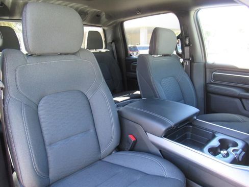 New 2026 RAM 1500 4x4 Crew Cab image 11