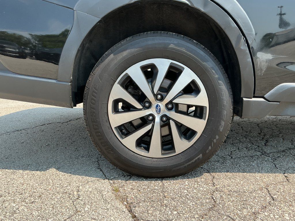 Used 2023 Subaru Outback Premium AWD/4WD image 11