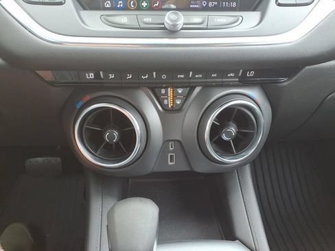 Used 2021 Chevrolet Blazer LT FWD image 21