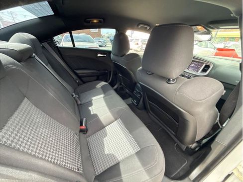 Used 2020 Dodge Charger GT w/ Blacktop Package RWD image 9