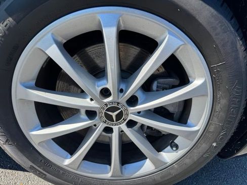 Certified 2019 Mercedes-Benz A 220 4MATIC image 25