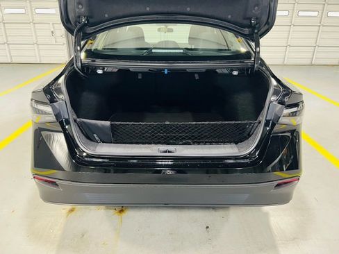 New 2026 Nissan Sentra SV image 8